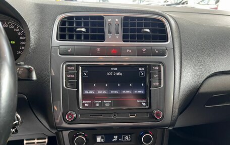 Volkswagen Polo VI (EU Market), 2018 год, 1 345 000 рублей, 16 фотография