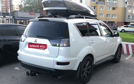 Mitsubishi Outlander III рестайлинг 3, 2011 год, 1 550 000 рублей, 3 фотография