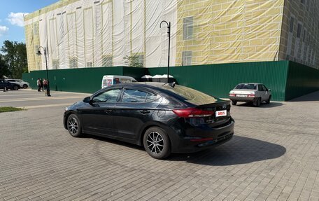 Hyundai Elantra VI рестайлинг, 2017 год, 1 400 000 рублей, 4 фотография