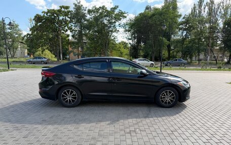 Hyundai Elantra VI рестайлинг, 2017 год, 1 400 000 рублей, 7 фотография