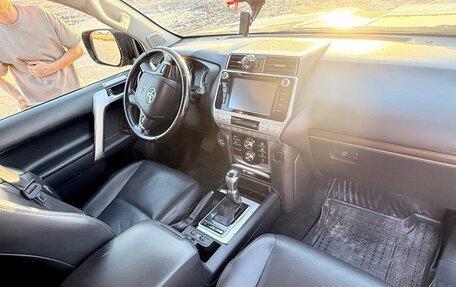 Toyota Land Cruiser Prado 150 рестайлинг 2, 2020 год, 4 900 000 рублей, 9 фотография