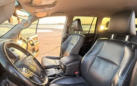Toyota Land Cruiser Prado 150 рестайлинг 2, 2020 год, 4 900 000 рублей, 13 фотография