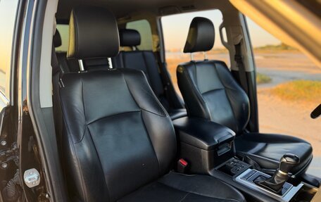 Toyota Land Cruiser Prado 150 рестайлинг 2, 2020 год, 4 900 000 рублей, 25 фотография