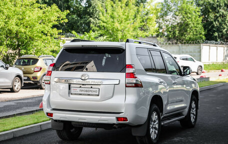 Toyota Land Cruiser Prado 150 рестайлинг 2, 2017 год, 3 799 000 рублей, 7 фотография