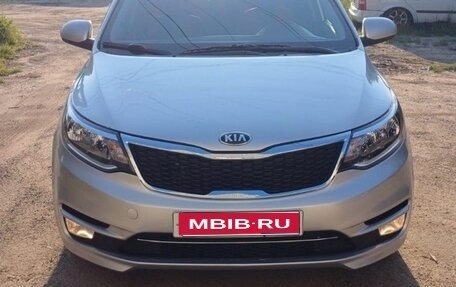 KIA Rio III рестайлинг, 2017 год, 930 000 рублей, 1 фотография