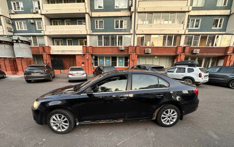 Volkswagen Jetta VI, 2011 год, 870 000 рублей, 4 фотография