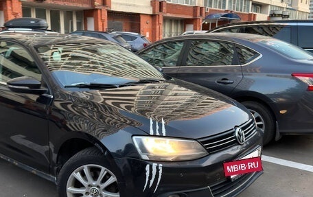 Volkswagen Jetta VI, 2011 год, 870 000 рублей, 26 фотография