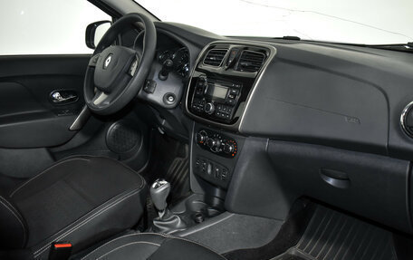 Renault Logan II, 2015 год, 760 000 рублей, 14 фотография