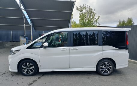 Honda Stepwgn IV, 2018 год, 2 450 000 рублей, 5 фотография