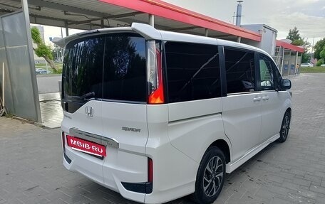 Honda Stepwgn IV, 2018 год, 2 450 000 рублей, 8 фотография