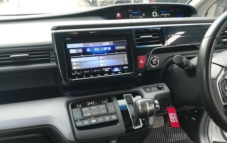 Honda Stepwgn IV, 2018 год, 2 450 000 рублей, 14 фотография