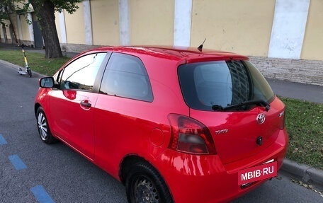 Toyota Yaris III рестайлинг, 2006 год, 470 000 рублей, 5 фотография