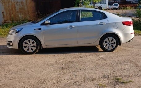 KIA Rio III рестайлинг, 2017 год, 930 000 рублей, 2 фотография