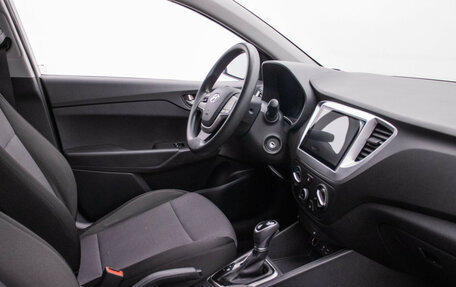 Hyundai Solaris II рестайлинг, 2017 год, 1 260 000 рублей, 8 фотография