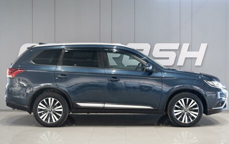 Mitsubishi Outlander III рестайлинг 3, 2021 год, 2 899 000 рублей, 5 фотография