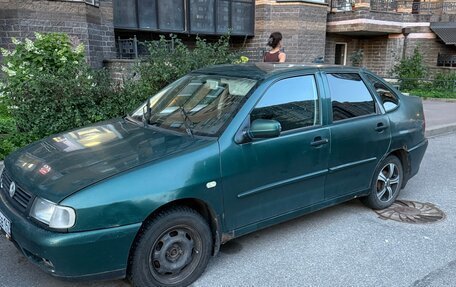 Volkswagen Polo III рестайлинг, 2000 год, 110 000 рублей, 2 фотография