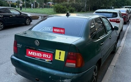 Volkswagen Polo III рестайлинг, 2000 год, 110 000 рублей, 3 фотография