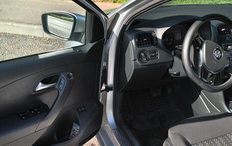 Volkswagen Polo VI (EU Market), 2017 год, 1 050 000 рублей, 8 фотография