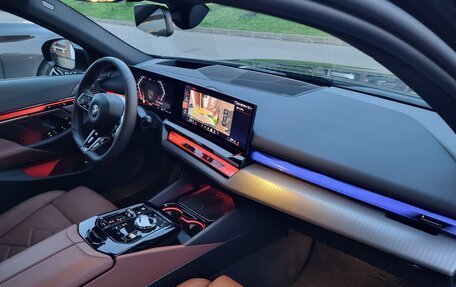 BMW 5 серия, 2025 год, 9 200 000 рублей, 28 фотография