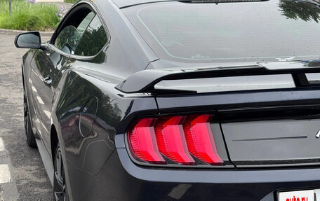 Ford Mustang VI рестайлинг, 2021 год, 3 400 000 рублей, 7 фотография