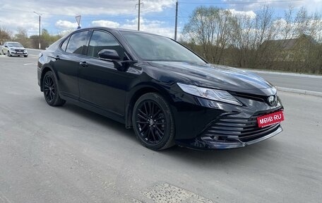 Toyota Camry, 2021 год, 3 300 000 рублей, 3 фотография