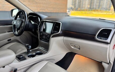 Jeep Grand Cherokee, 2013 год, 1 999 000 рублей, 22 фотография