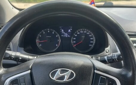 Hyundai Solaris II рестайлинг, 2014 год, 520 000 рублей, 8 фотография