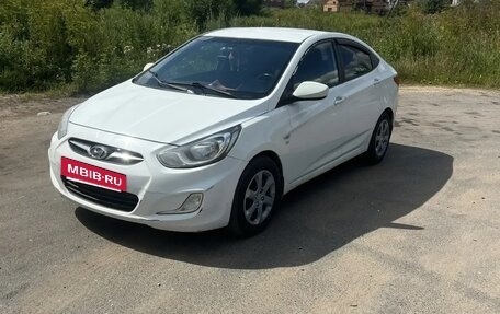 Hyundai Solaris II рестайлинг, 2014 год, 520 000 рублей, 2 фотография