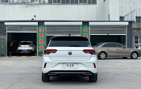 Volkswagen T-Roc I, 2022 год, 1 600 004 рублей, 6 фотография