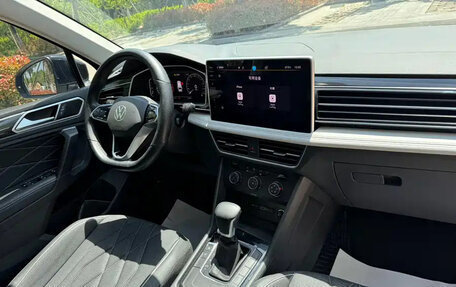 Volkswagen Tiguan II, 2023 год, 2 550 004 рублей, 14 фотография