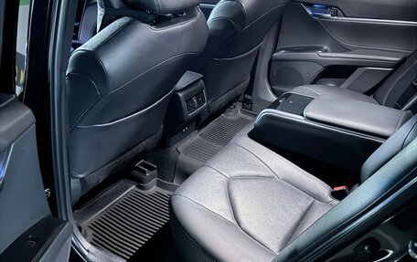Toyota Camry, 2021 год, 3 100 000 рублей, 5 фотография