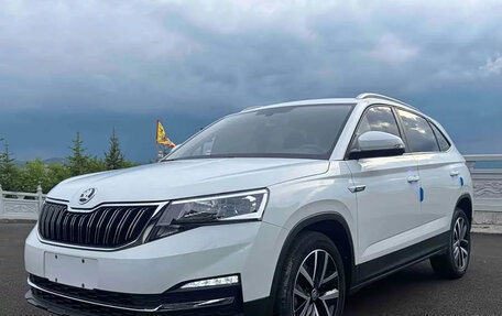 Skoda Kamiq I, 2023 год, 1 600 000 рублей, 3 фотография