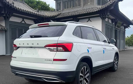 Skoda Kamiq I, 2023 год, 1 600 000 рублей, 6 фотография
