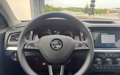 Skoda Kamiq I, 2023 год, 1 600 000 рублей, 7 фотография