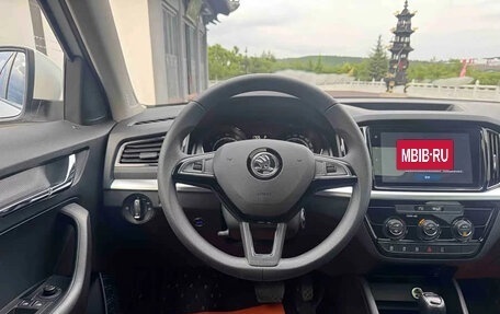 Skoda Kamiq I, 2023 год, 1 600 000 рублей, 8 фотография