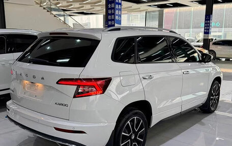 Skoda Karoq I, 2023 год, 1 900 000 рублей, 5 фотография