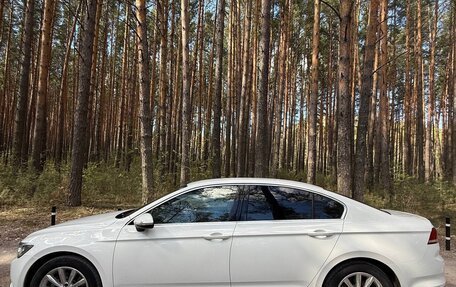 Volkswagen Passat B8 рестайлинг, 2015 год, 1 720 000 рублей, 4 фотография