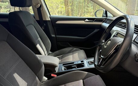 Volkswagen Passat B8 рестайлинг, 2015 год, 1 720 000 рублей, 6 фотография