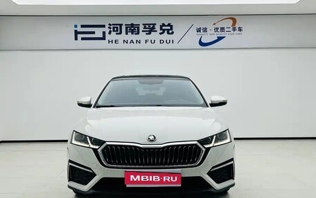 Skoda Octavia IV, 2023 год, 1 700 000 рублей, 1 фотография