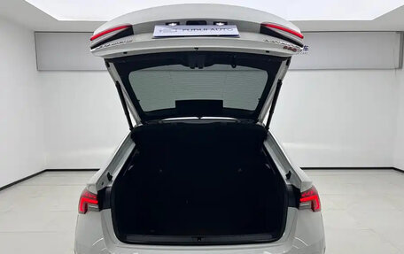 Skoda Octavia IV, 2023 год, 1 700 000 рублей, 13 фотография