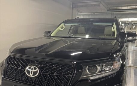 Toyota Land Cruiser Prado 150 рестайлинг 2, 2021 год, 4 900 000 рублей, 2 фотография
