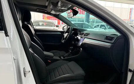 Skoda Superb III рестайлинг, 2023 год, 1 800 000 рублей, 9 фотография