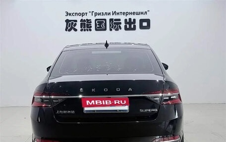 Skoda Superb III рестайлинг, 2023 год, 1 800 000 рублей, 6 фотография