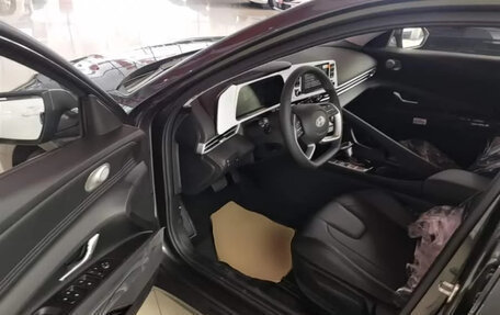 Hyundai Elantra, 2025 год, 1 500 000 рублей, 9 фотография