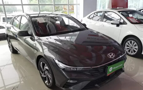 Hyundai Elantra, 2025 год, 1 500 000 рублей, 2 фотография