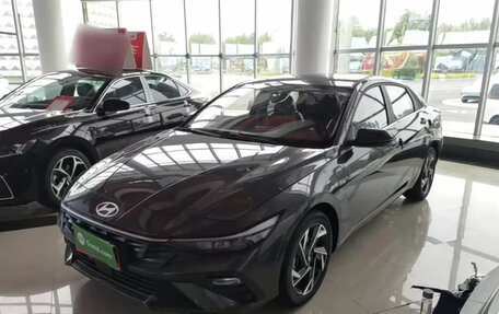 Hyundai Elantra, 2025 год, 1 500 000 рублей, 3 фотография