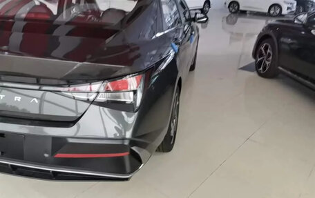 Hyundai Elantra, 2025 год, 1 500 000 рублей, 7 фотография