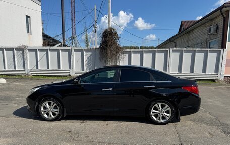 Hyundai Sonata VI, 2011 год, 1 100 000 рублей, 1 фотография