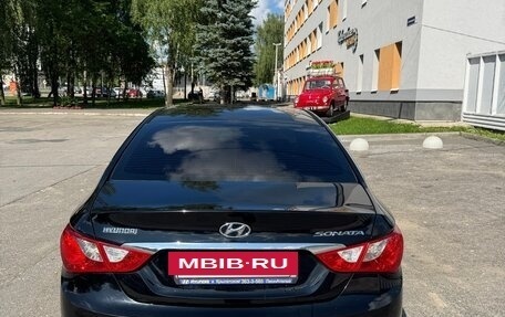 Hyundai Sonata VI, 2011 год, 1 100 000 рублей, 4 фотография