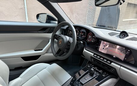 Porsche 911, 2022 год, 16 750 000 рублей, 8 фотография